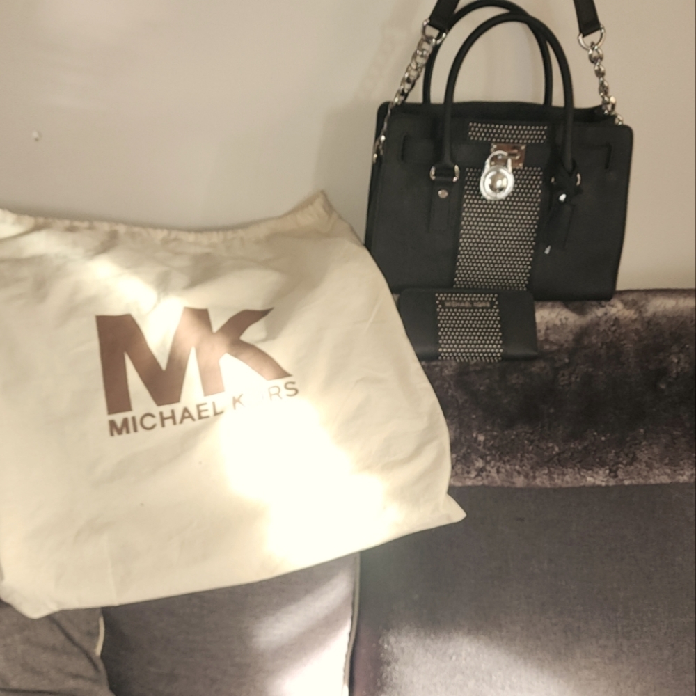 Michael Kors purse and wallet set